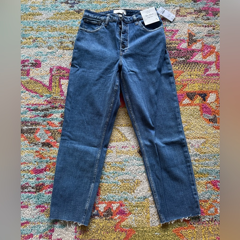 Women’s Abercrombie & Fitch The Mom Highrise Curve Love Jeans